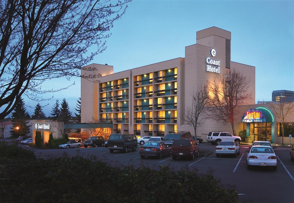 Hotel 116, A Coast Hotel בלוויו מראה חיצוני תמונה